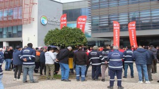 Çukurova Belediyesinde kriz: İşçiler alacakları için eylem yaptı