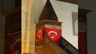 Cuma hutbesinde Minberler bayrakla süslensin teklifi