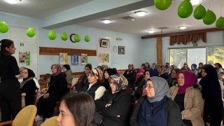 Cumayerinde kadınlara anlatıldı