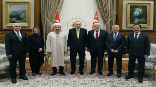 Cumhurbaşkanı Erdoğan, Diyanet İşleri Başkanı Arpaguşu kabul etti