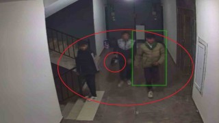 Daire önündeki ayakkabıları çaldılar