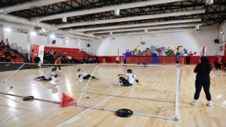 Denizli Büyükşehirden görme engelli sporculara Braille alfabeli madalya