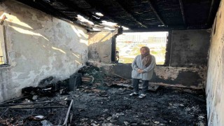 Depremde eşini ve evladını kaybeden kadın, ikinci kez felaketi yaşadığı yangında tüm birikimini ve yuvasını kaybetti