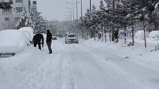Diclede kar yağışı hayatı olumsuz etkiledi
