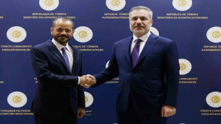 Dışişleri Bakanı Fidan, Umman Sultanlığı Dışişleri Bakanı Al Busaidi ile araya geldi