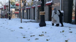 Diyarbakıın tarihi Sur ilçesinde belediyeye kar tepkisi