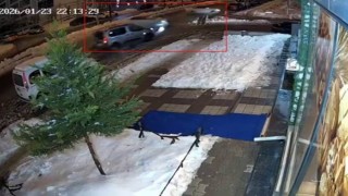 Diyarbakırda 6 aracın karıştığı zincirleme kaza kamerada: 3 yaralı
