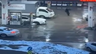 Diyarbakırda akaryakıt istasyonunda silahlı kavga: 1 yaralı