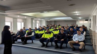 Düzce İl Jandarma Komutanlığında etkili iletişim semineri