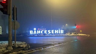 Düzce sis altında kaldı: Görüş mesafesi 10 metreye düştü