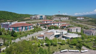 Düzce Üniversitesi mühendislikte birinci oldu