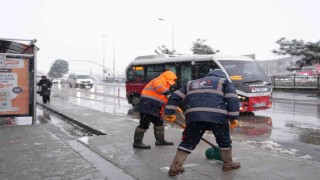Düzcede kar timleri sahada görev başında