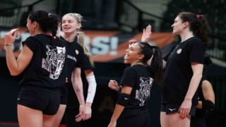Eczacıbaşı Dynavit, evinde Vero Volley ile karşılaşacak