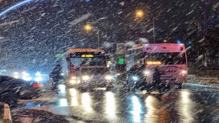 Edirnede yoğun kar yağışı etkili oluyor