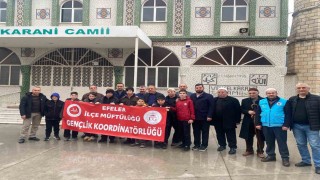 Efelerde her yaştan vatandaş sabah namazında bir araya geldi
