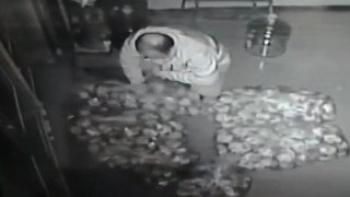Ekmekte çirkin oyun