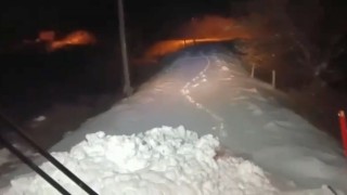 Elazığda kapanan 67 köy yolunu açma çalışmaları sürüyor