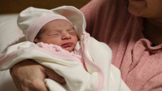 Elazığda yeni yılın ilk dakikalarında 4 bebek dünyaya geldi