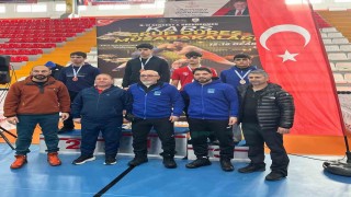 Elazığın pehlivanları Türkiye şampiyonası yolunda