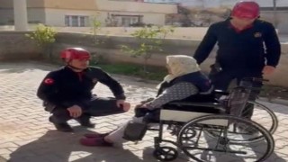 Elektrik Kesildi, Yaşlı Kadın İçin İtfaiye Seferber Oldu