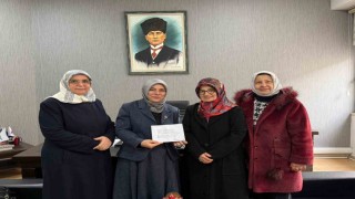 Emekli öğretmenleri ağırladı