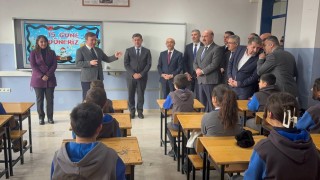 Erzincan Valisi öğrencilere Ergan Dağında kayak ve köfte ekmek sözü verdi