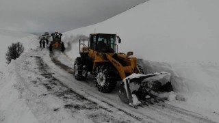 Erzincanda 328 köy yolu ulaşıma kapandı