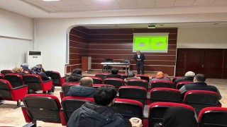 Erzincanda umreci adaylarına seminer verildi