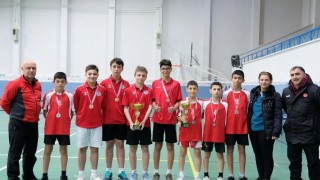 Erzincanda Yıldızlar Badminton İl Birinciliği tamamlandı