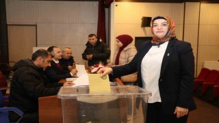 Erzurumda kadın oda başkanı güven tazeledi