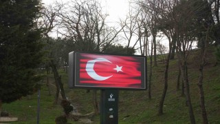Esenler ay yıldızlı bayrağa büründü