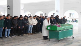 Feci kazada hayatını kaybeden 14 yaşındaki kız son yolculuğuna uğurlandı