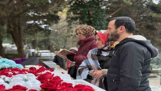 Ferdi Tayfur vefatının 1. yıl dönümünde mezarı başında anıldı