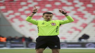 Galatasaray - Kayserispor maçını Adnan Deniz Kayatepe yönetecek