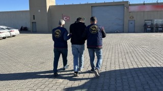 Gaziantepte 6 ayrı suçtan 10 yıldır firari olan şahsı jandarma yakaladı