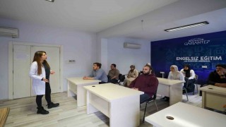 Gaziantepte görme engelli kursiyerler için E-KPSS eğitim desteği