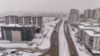 Gaziantep’te Karla Mücadele Seferberliği: 200 Araç, 800 Personel Sahada