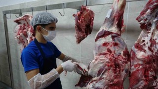 Gaziantepte öğrenciler günde 12 bin kişiye yemek hazırlıyor