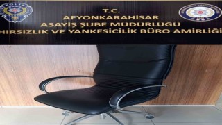 Girdiği iş yerinden koltuk çaldı