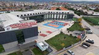 Gökkuşağı Kolejinde çifte gurur