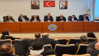 Gölcükte muhtarlar ve altyapı kurumlarının yetkilileri yatırım toplantısında buluştu
