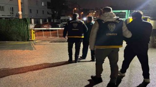Gölmarmarada kuyumcu soygunu zanlıları İzmirde yakalandı
