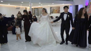 Güney Koreden iş için geldiği Türkiyeye damat oldu