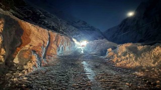 Hakkari-Van karayolu ulaşıma açıldı