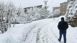Hakkaride 310 yerleşim yeri ulaşıma açıldı
