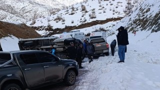 Hakkaride trafik kazası: 2 yaralı