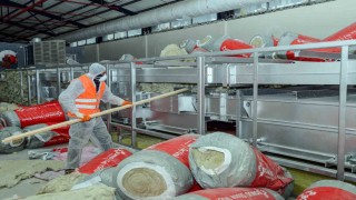 Halk ekmek fabrikasında fırınların montajı yapılıyor