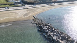 Hatay Arsuz’da Deniz 10 Metre Çekildi: Vatandaşlar Tedirgin