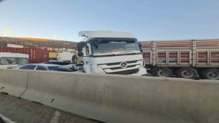 Hatayda 12 aracın karıştığı kazada 11 kişi yaralandı