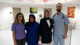 Hemşire anneler, doktor olan çocuklarıyla aynı hastanede görev yapıyor